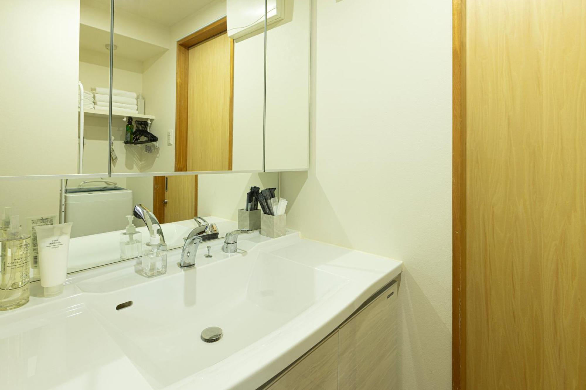Appartement Rivil Hakata à Fukuoka  Extérieur photo